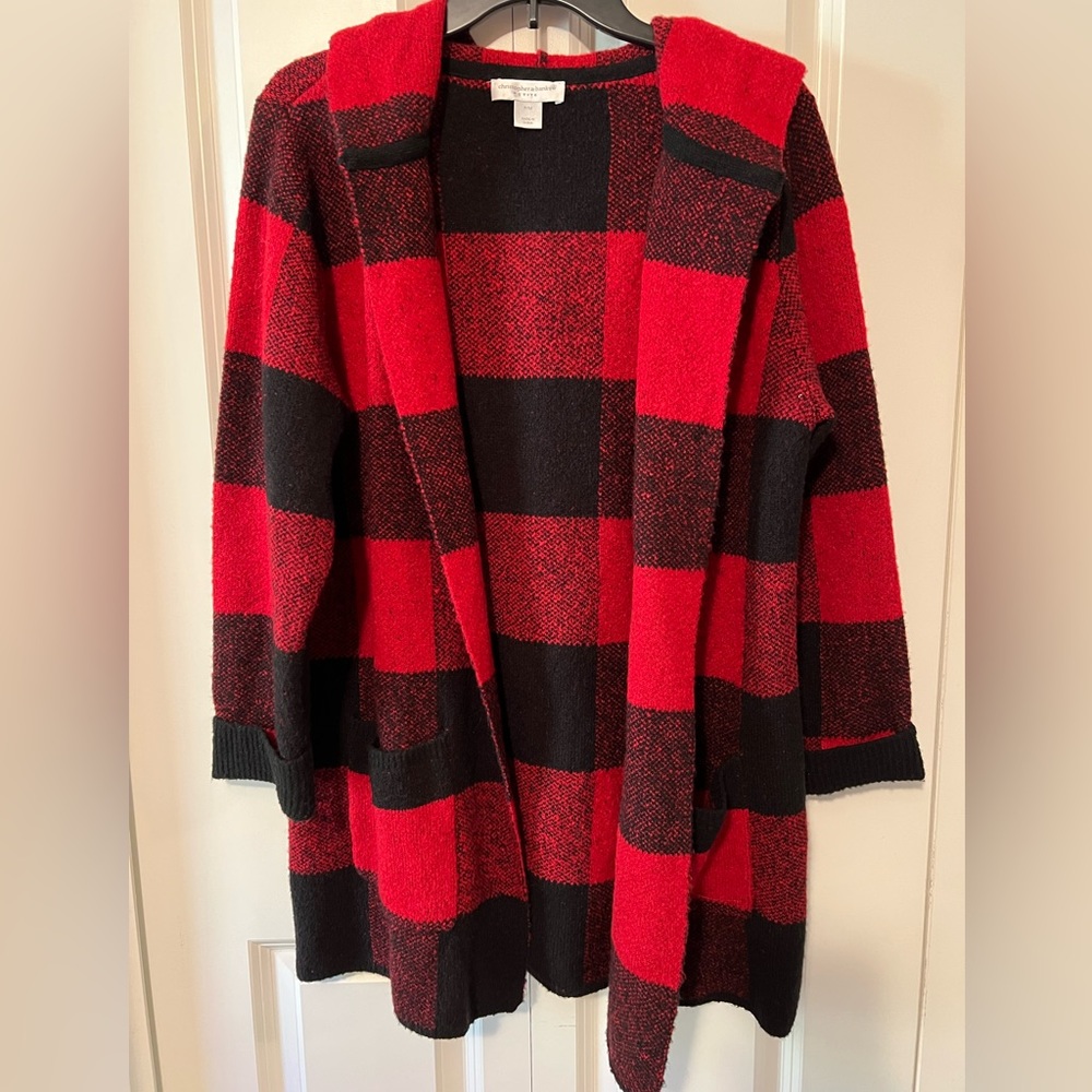 Christopher & Banks Buffalo Plaid Cardigan w/hood.    PM/Petite Med